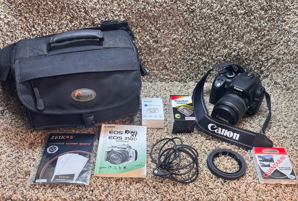 Canon Rebel XT DS126071 digital camera with accessories - works great